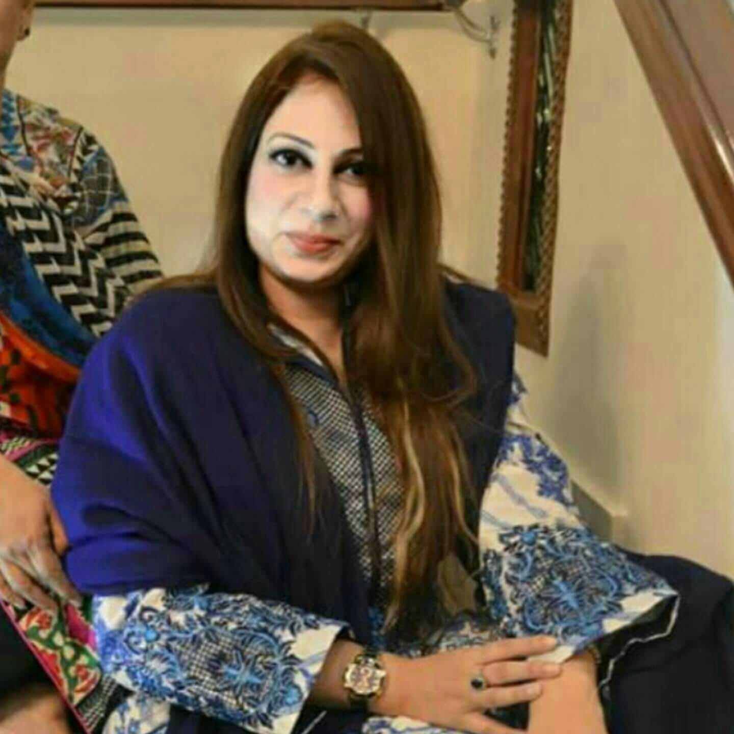 Bride looking over shoulder, wedding portrait